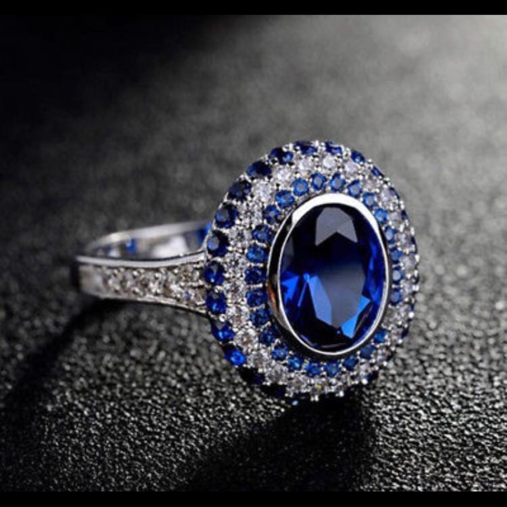 Ring - Picture 5 of 6